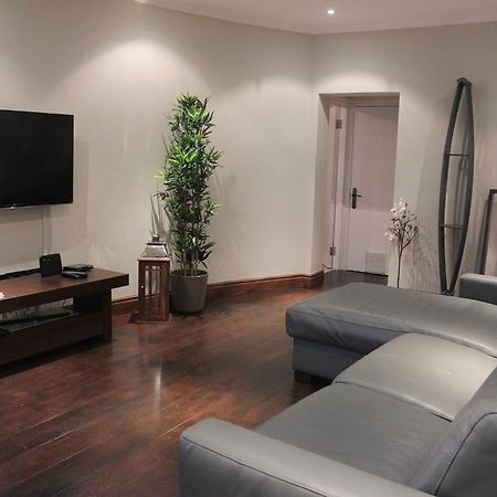 Paddington Patio Apartment London Room photo